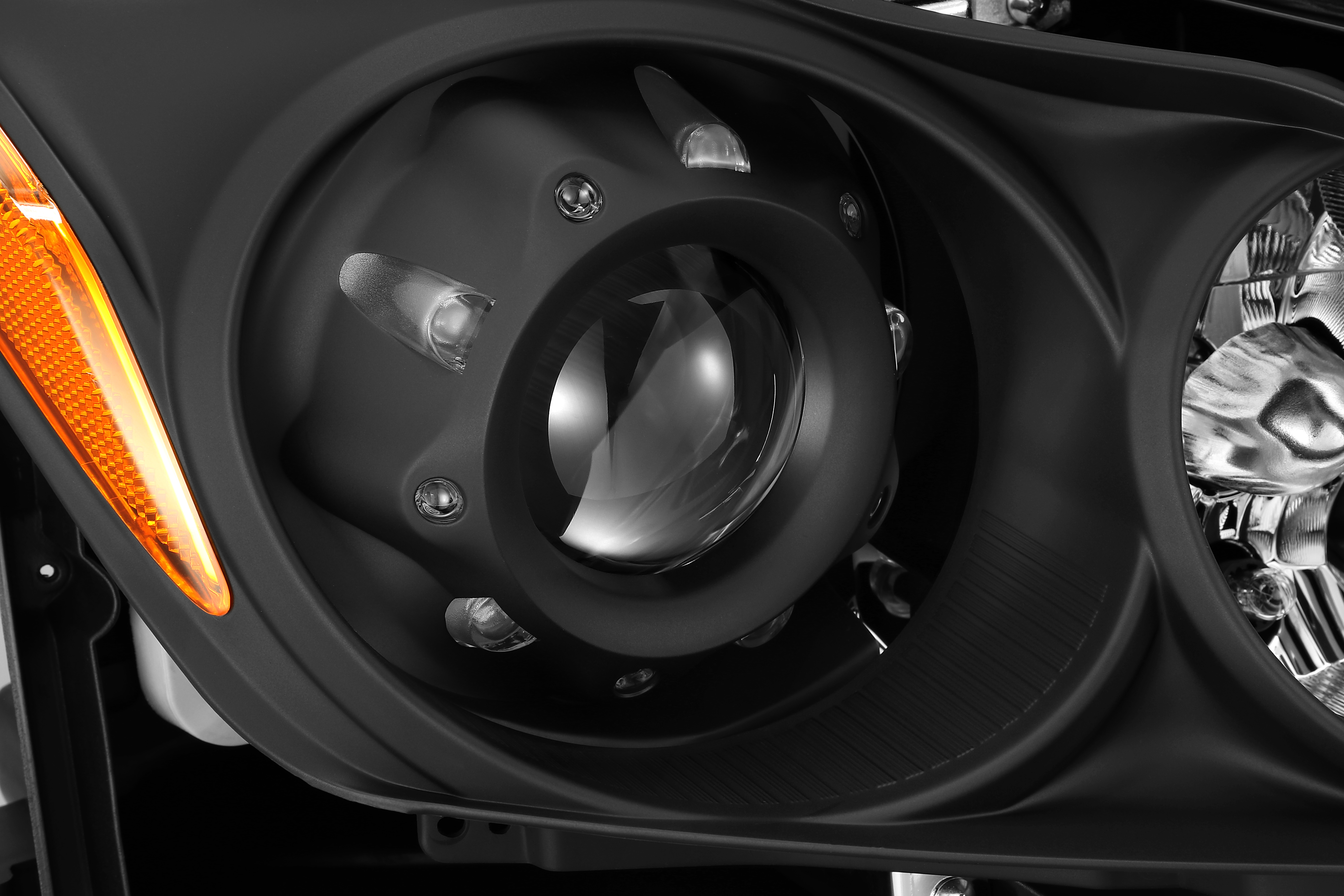 For 20082013 Infiniti G37/20142015 Q60 Black Out Projector Headlights